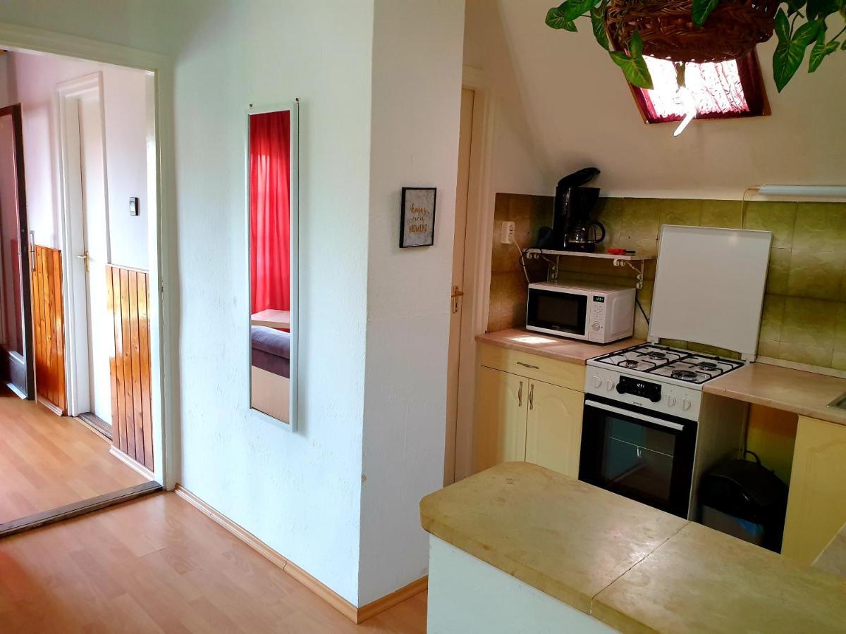 Sophie Apartment With Balcony บาลาทอนเบรีน ภายนอก รูปภาพ