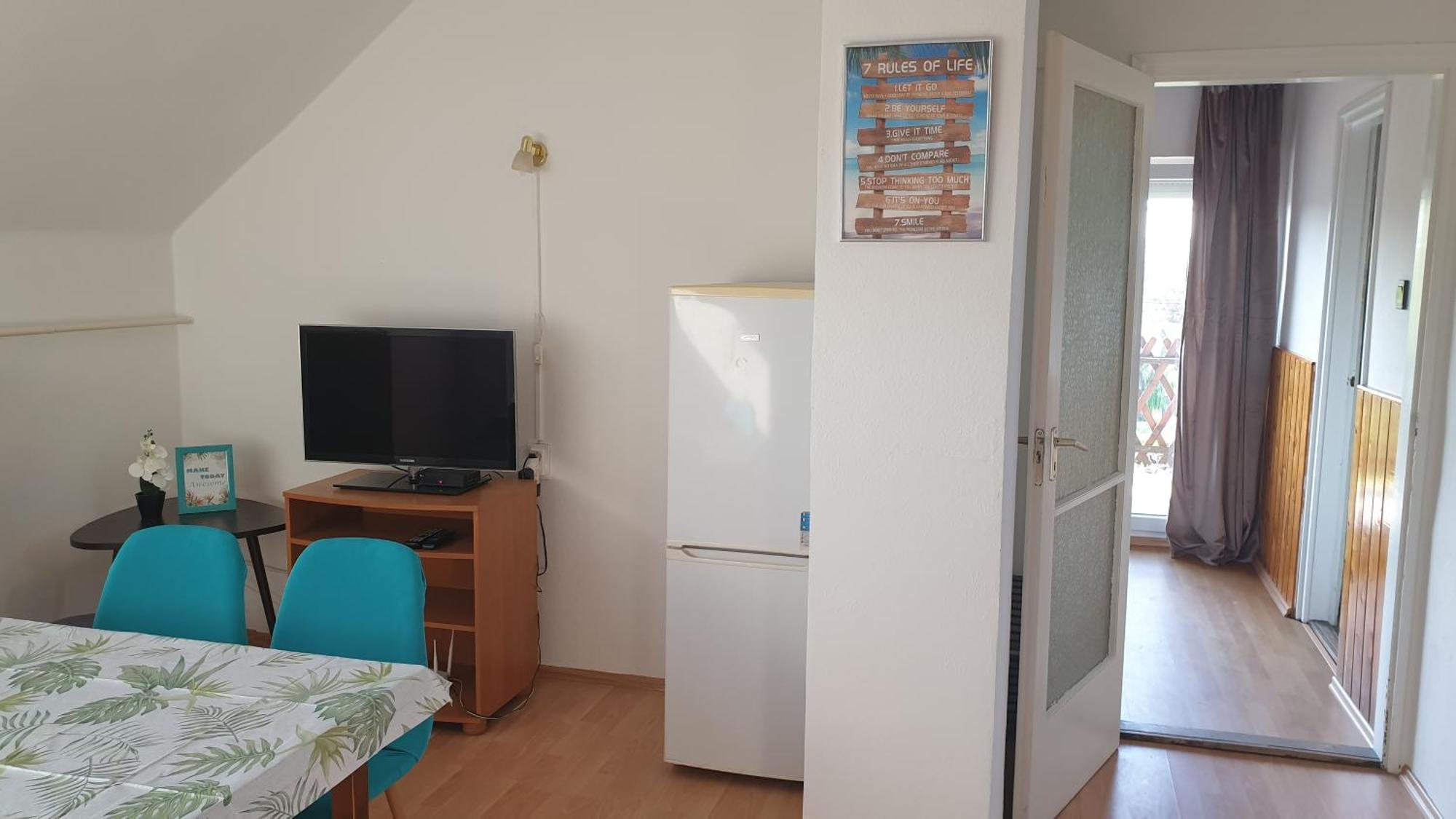 Sophie Apartment With Balcony บาลาทอนเบรีน ภายนอก รูปภาพ